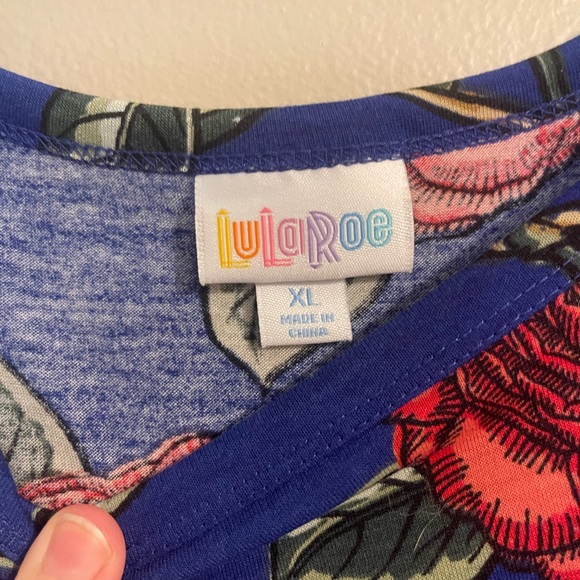 Lularoe Carly - Picture 2 of 3